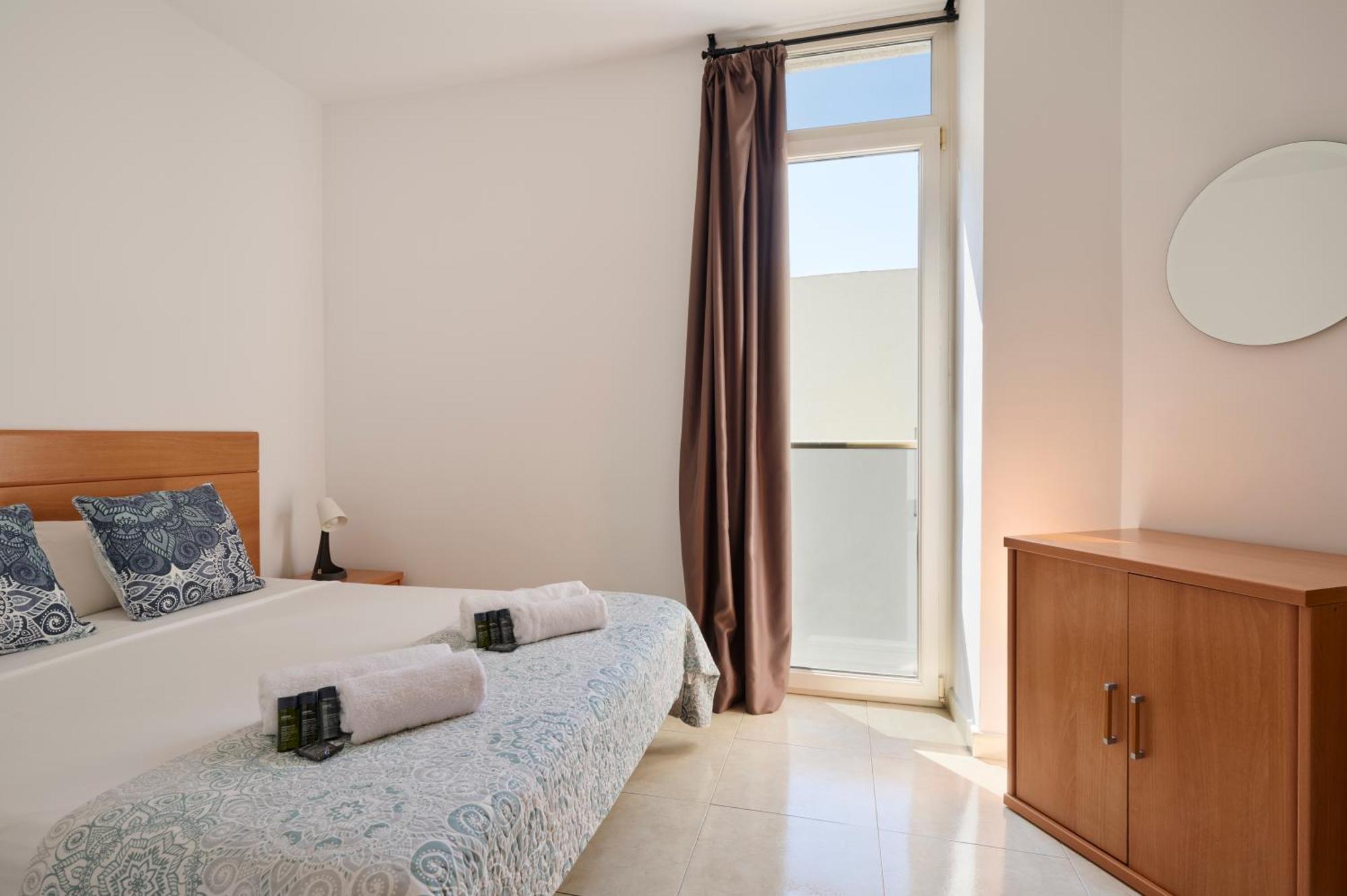 Apartaments Superiors Mtb Only Couples Lloret de Mar Extérieur photo